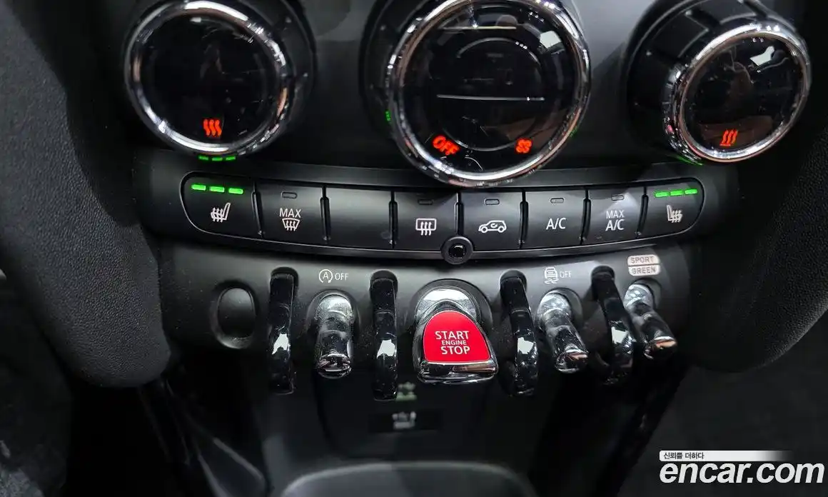 Mini Cooper Convertible 2021 2.0 Автомат в Москве № 198316, фото 9