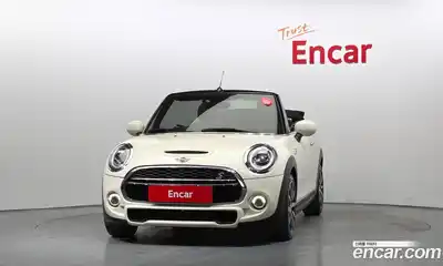 Mini Cooper Convertible 2021 2.0 Автомат в Москве № 198316, миниатюра 10