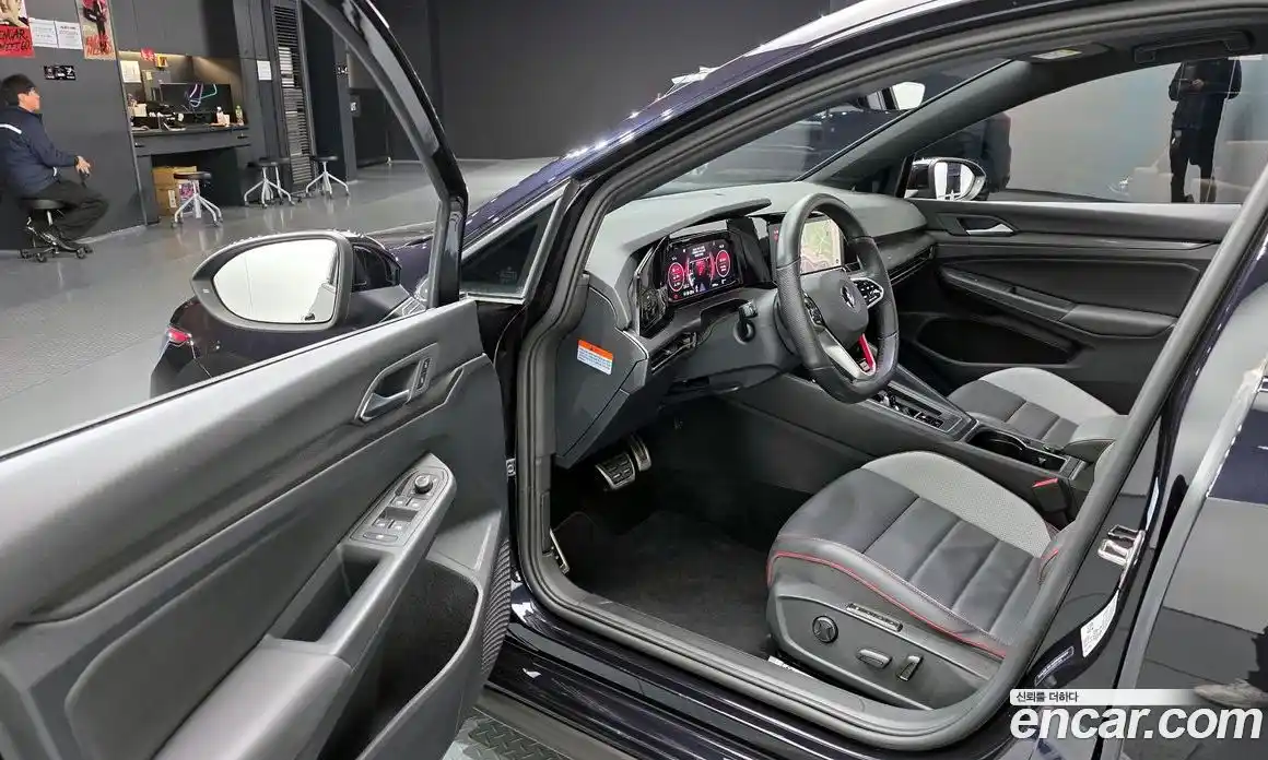 Volkswagen Golf 2022 2.0 Автомат в Москве № 198919, фото 11