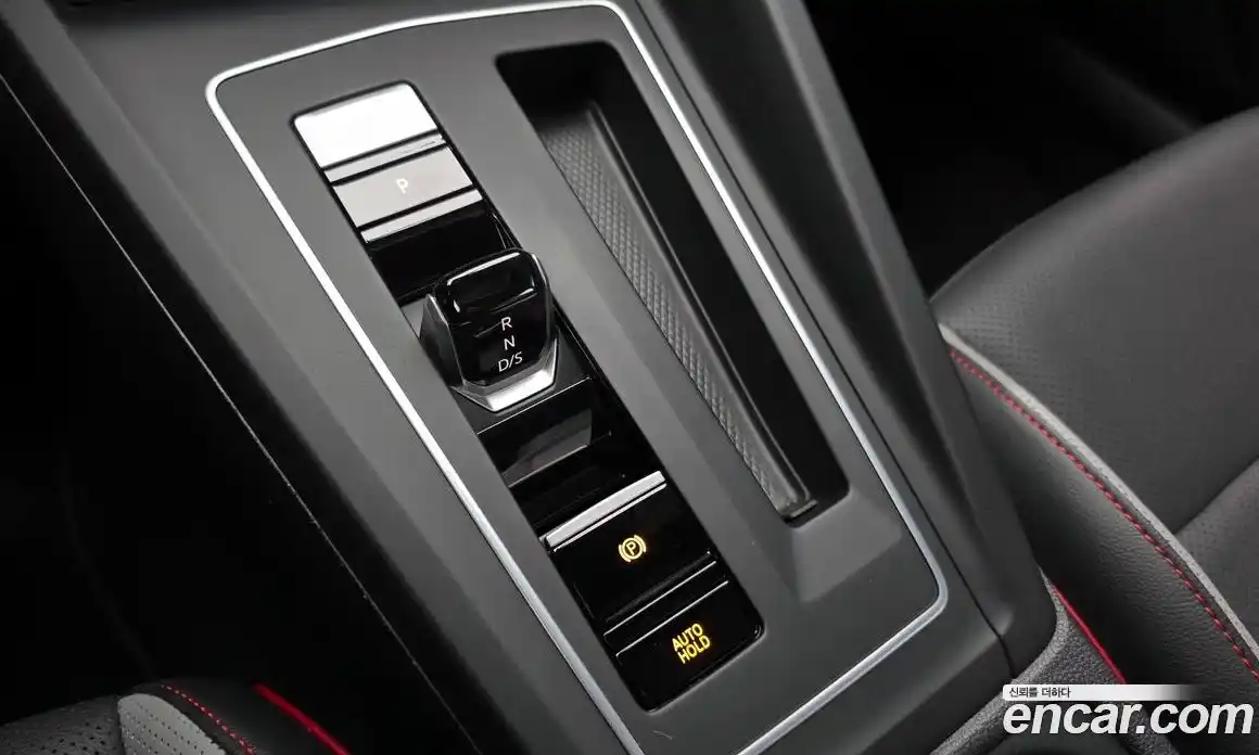 Volkswagen Golf 2022 2.0 Автомат в Москве № 198919, фото 16