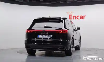 Volkswagen Touareg 2024 3.0 Автомат в Москве № 199008, миниатюра 4