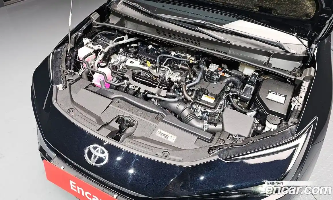 Toyota Prius 2024 2.0 Автомат в Москве № 199522, фото 13