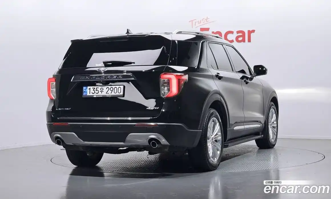 Ford Explorer 2021 2.3 Автомат в Москве № 199766, фото 2