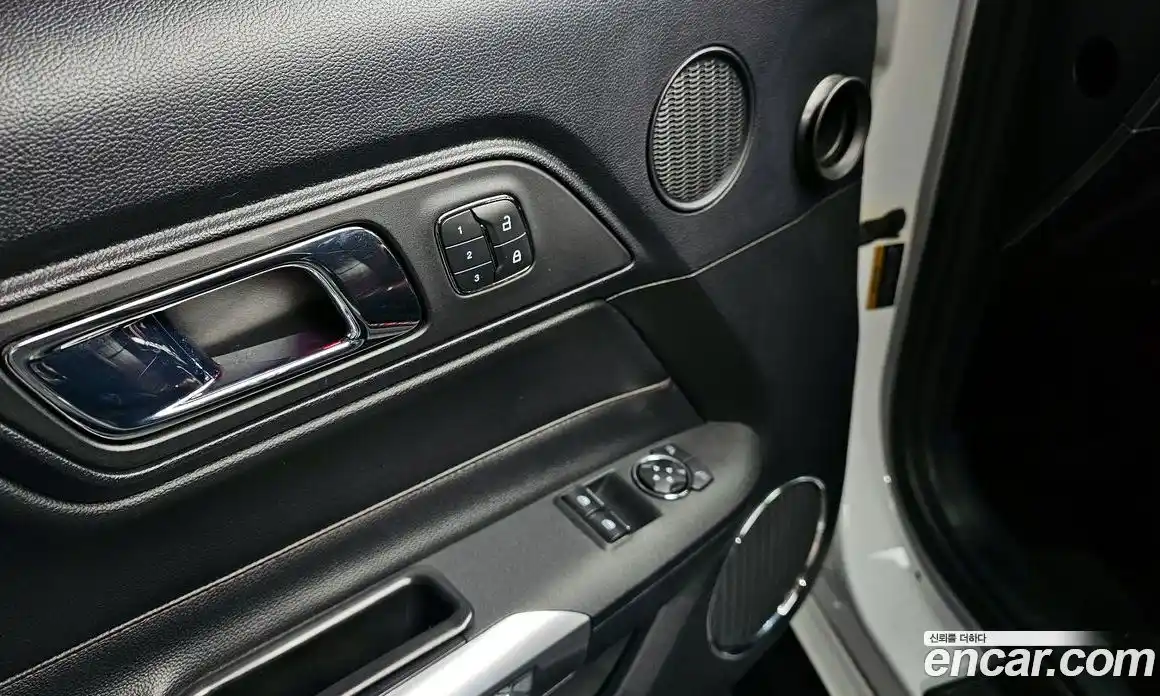 Ford Mustang 2015 2.3 Автомат в Москве № 199901, фото 13