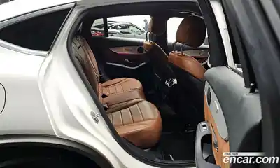 Mercedes-Benz GLC-Class 2020 1.9 Автомат в Москве № 204531, миниатюра 2