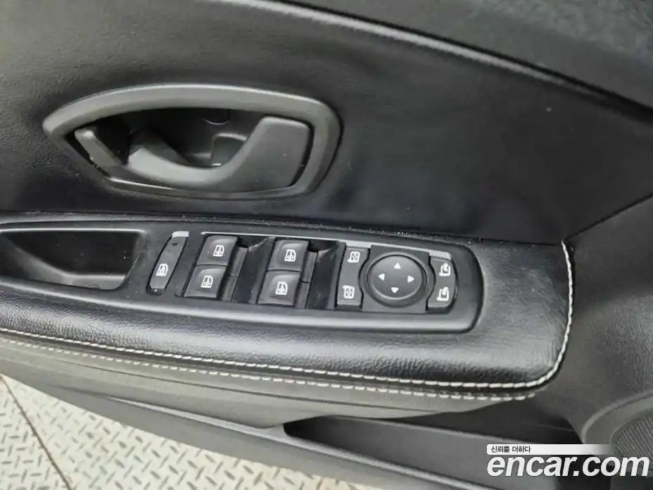 Renault SM3 2016 1.6 Автомат в Москве № 209900, фото 17