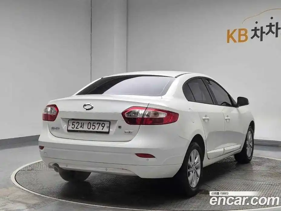 Renault SM3 2016 1.6 Автомат в Москве № 209900, фото 3