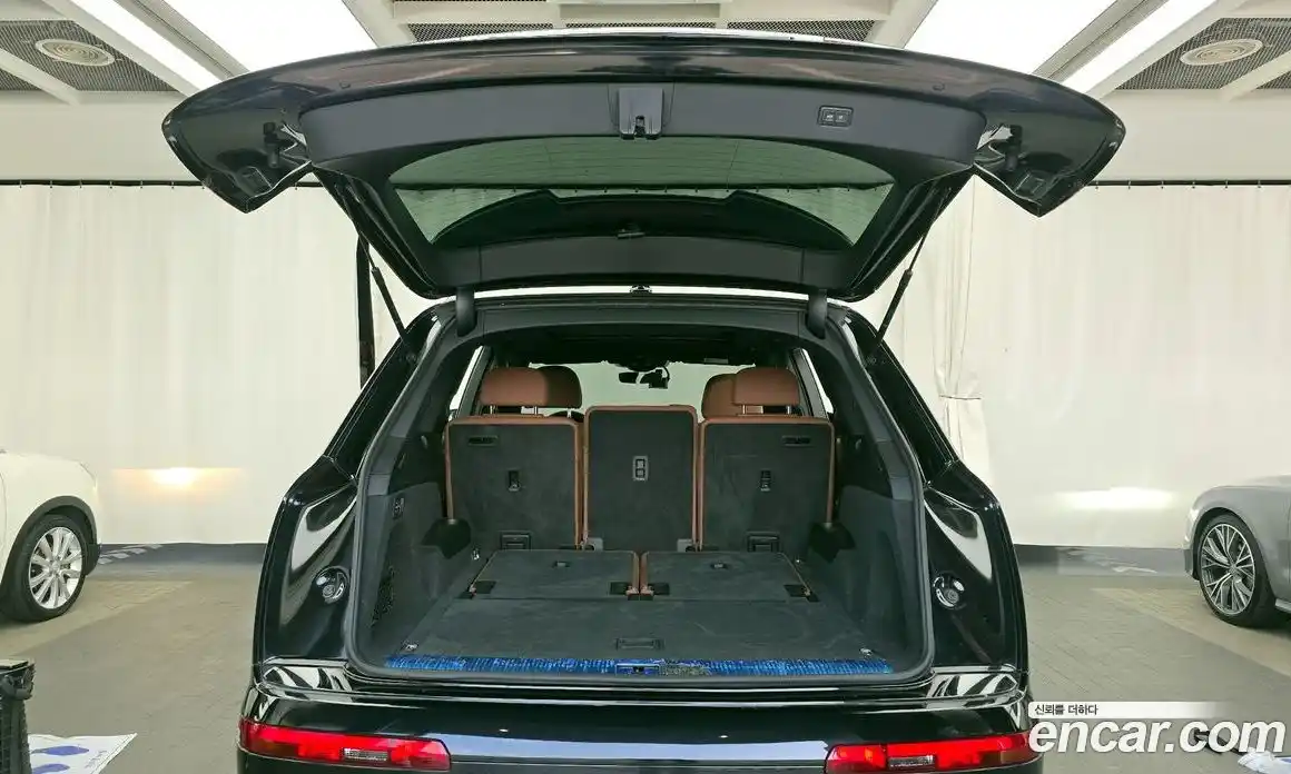 Audi Q7 2021 3.0 Автомат в Москве № 212374, фото 17