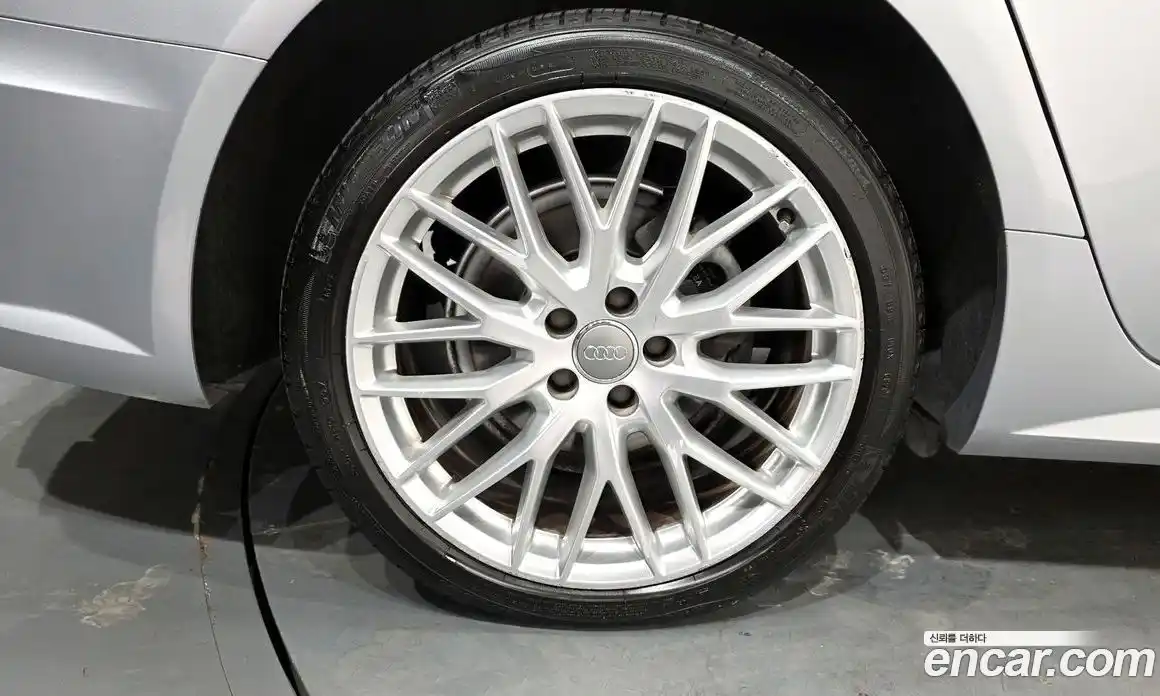 Audi A6 2018 2.0 Автомат в Москве № 212437, фото 12