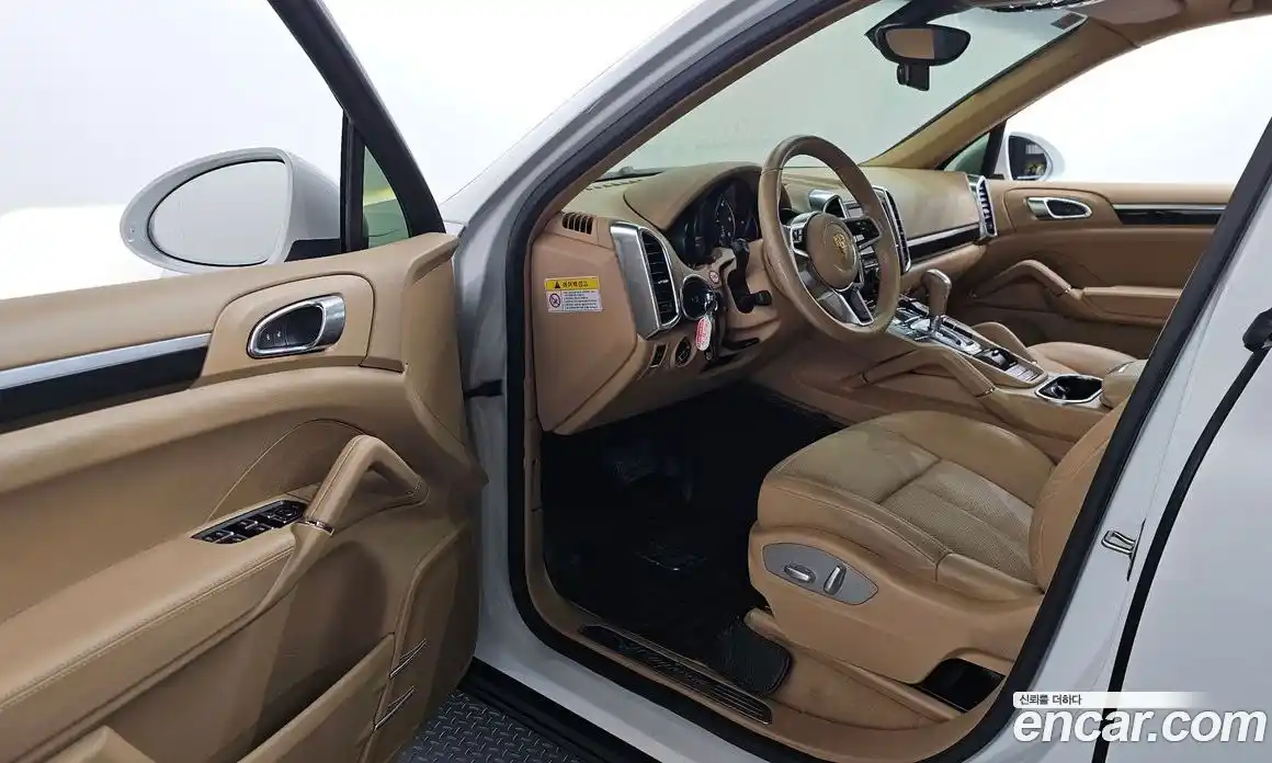 Porsche Cayenne 2015 3.0 Автомат в Москве № 212731, фото 17