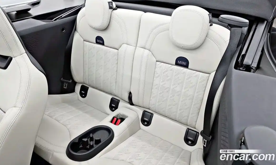 Mini Cooper Convertible 2025 2.0 Автомат в Москве № 213947, фото 11