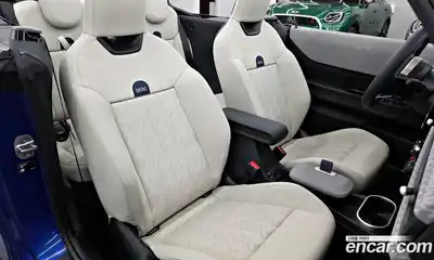 Mini Cooper Convertible 2025 2.0 Автомат в Москве № 213947, миниатюра 10