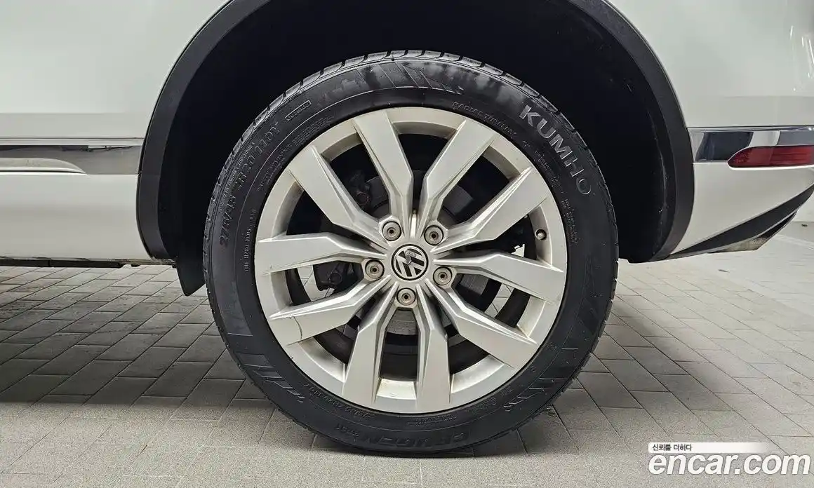 Volkswagen Touareg 2015 3.0 Автомат в Москве № 215317, фото 11