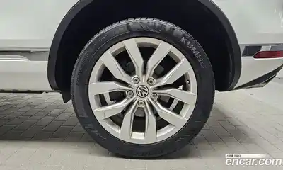 Volkswagen Touareg 2015 3.0 Автомат в Москве № 215317, миниатюра 11