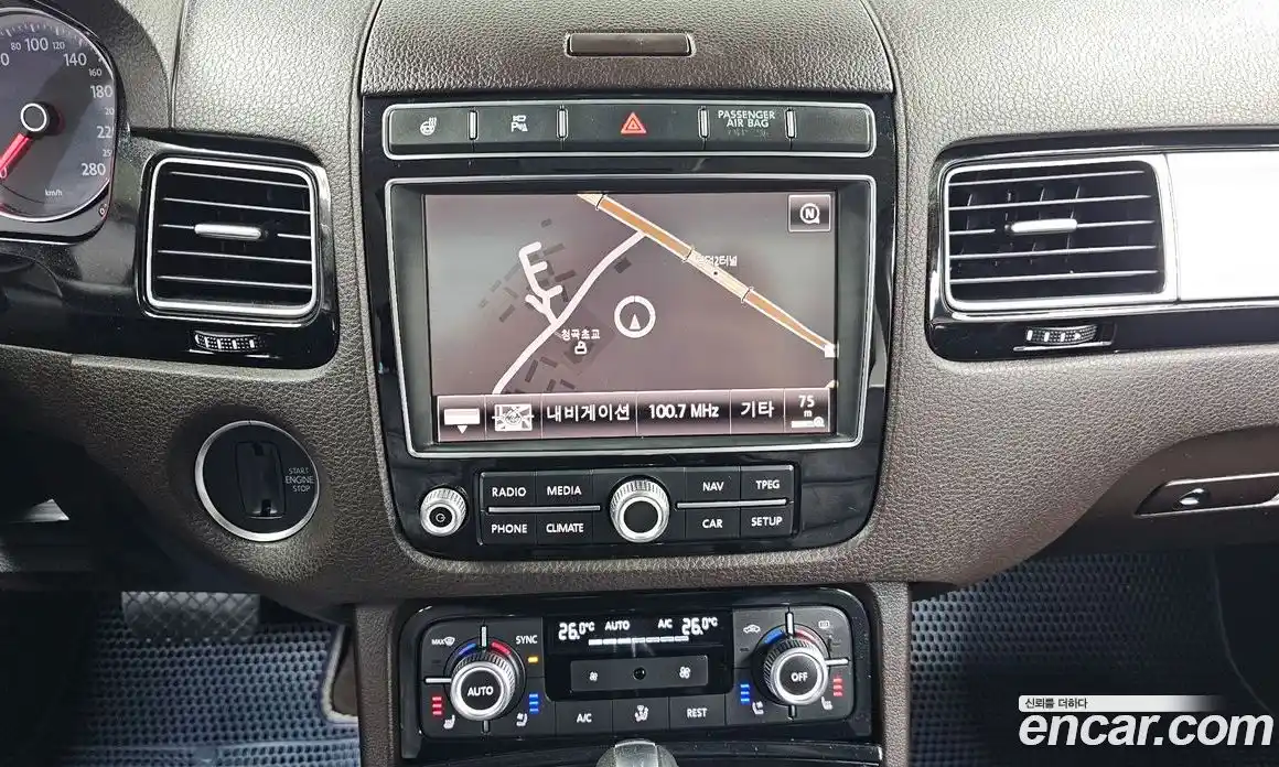 Volkswagen Touareg 2015 3.0 Автомат в Москве № 215317, фото 7