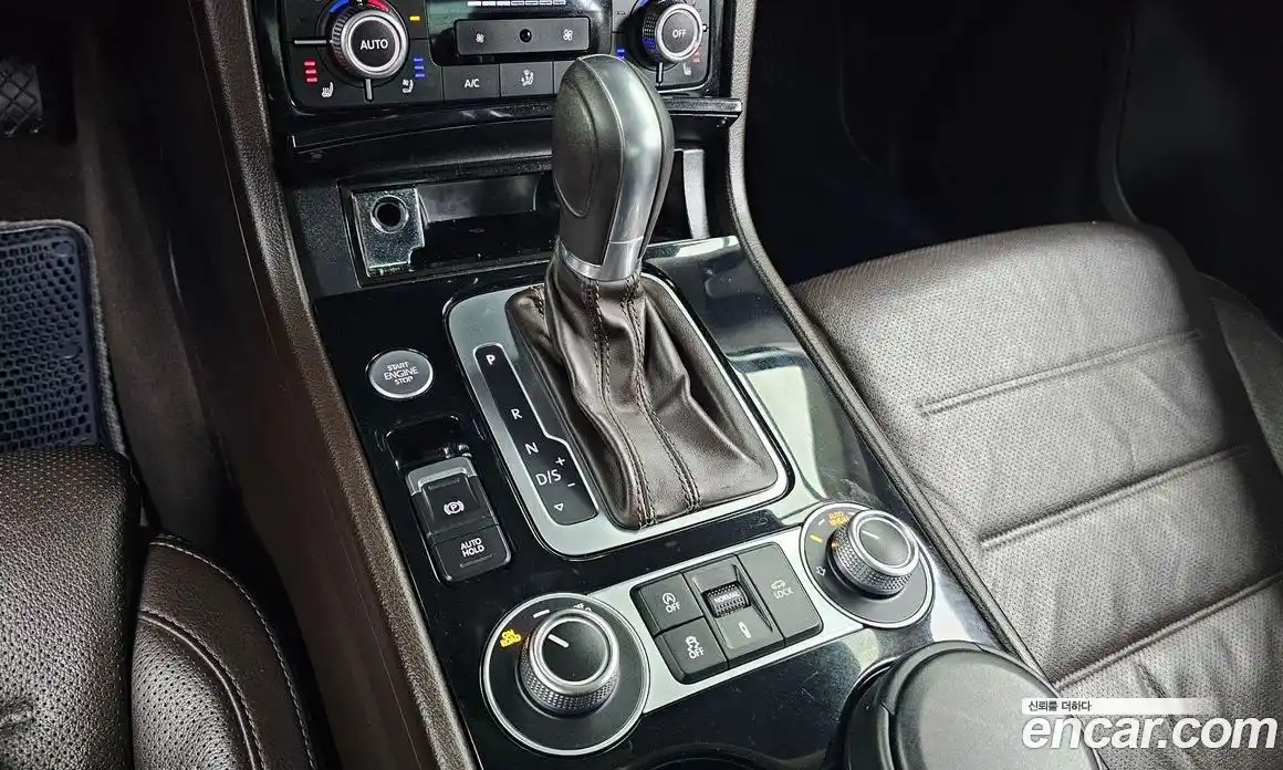 Volkswagen Touareg 2015 3.0 Автомат в Москве № 215317, фото 8