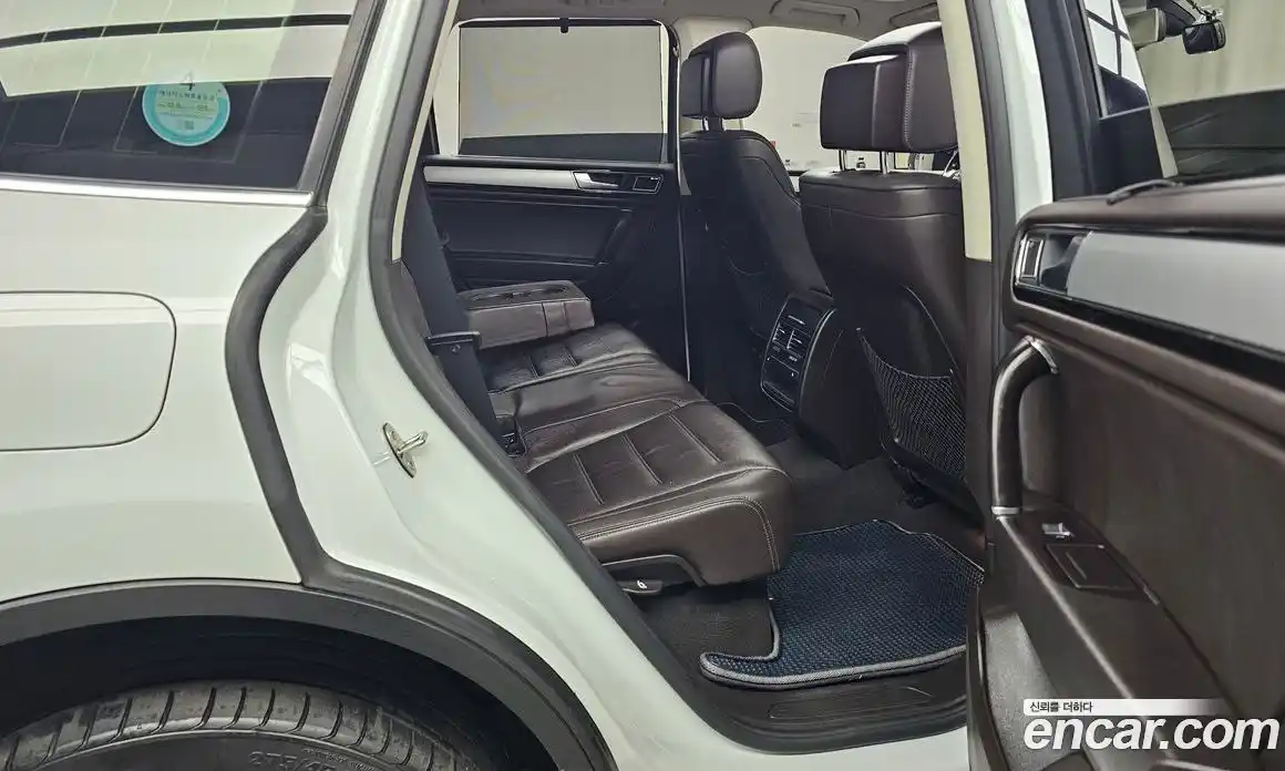 Volkswagen Touareg 2015 3.0 Автомат в Москве № 215317, фото 10