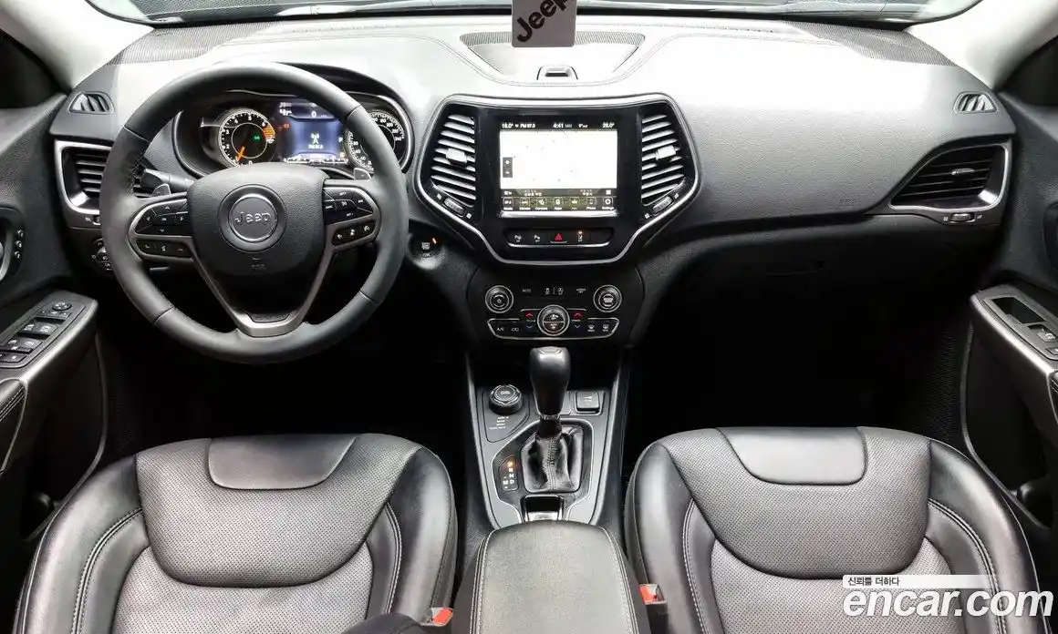 Jeep Cherokee 2022 2.4 Автомат в Москве № 215399, фото 13