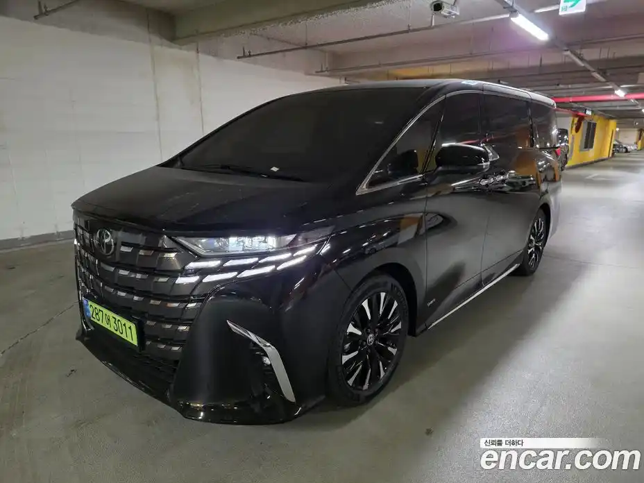 Toyota Alphard 2024 2.5 Автомат в Москве № 215559, фото 1