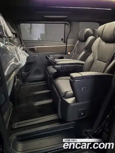 Toyota Alphard 2024 2.5 Автомат в Москве № 215559, миниатюра 11