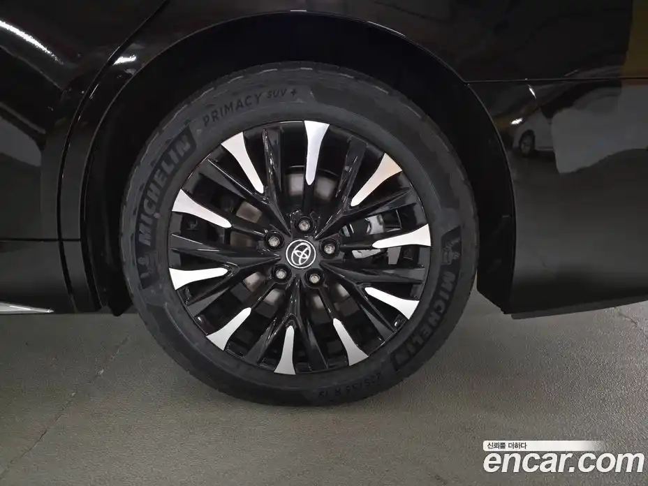 Toyota Alphard 2024 2.5 Автомат в Москве № 215559, фото 5