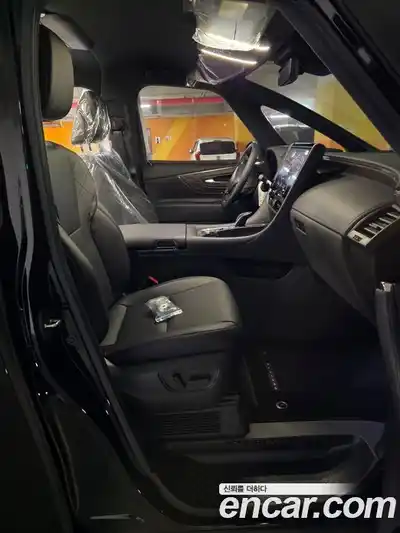 Toyota Alphard 2024 2.5 Автомат в Москве № 215559, миниатюра 9