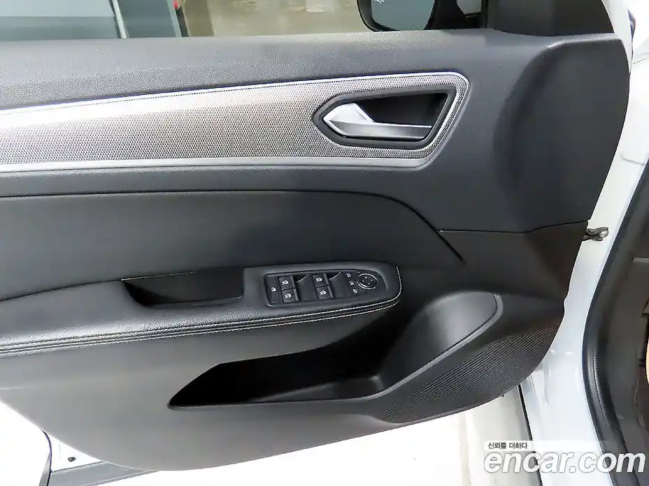 Renault XM3 2023 1.6 Автомат в Москве № 224234, фото 12