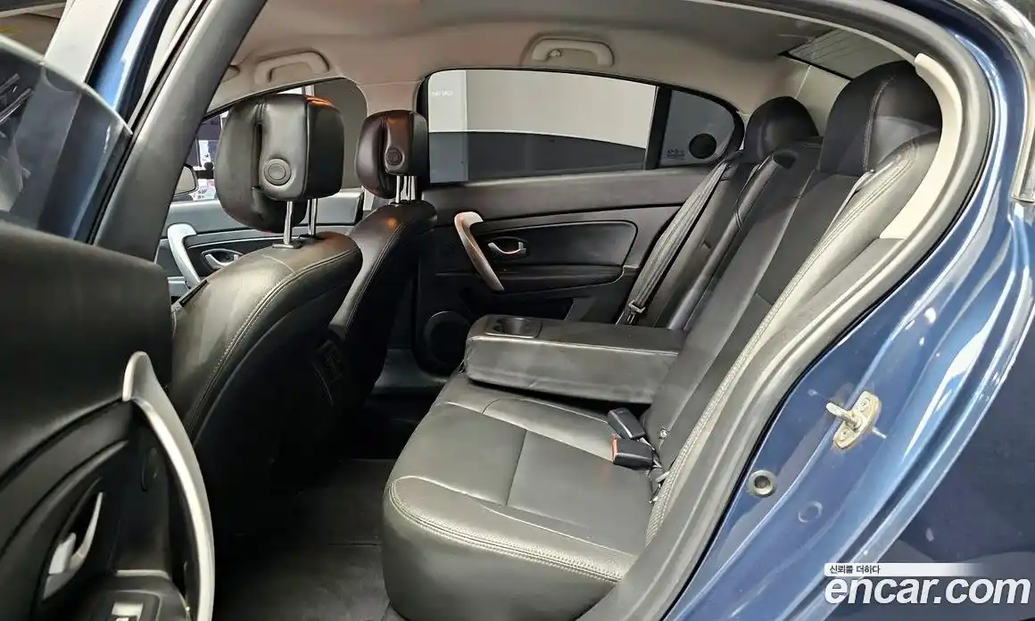 Renault SM5 2015 2.0 Автомат в Москве № 225655, фото 18