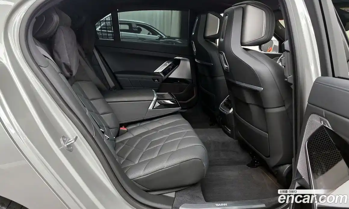 BMW 7-Series 2024 3.0 Автомат в Москве № 227731, фото 10