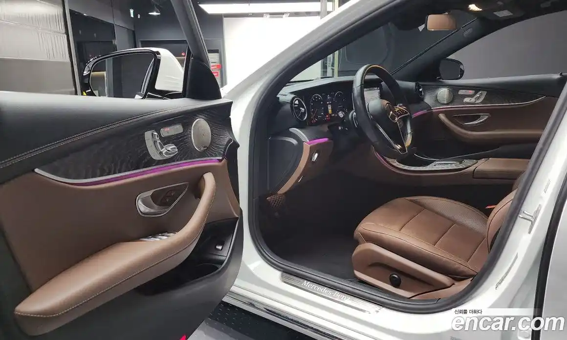 Mercedes-Benz E-Class 2023 2.0 Автомат в Москве № 229588, фото 13