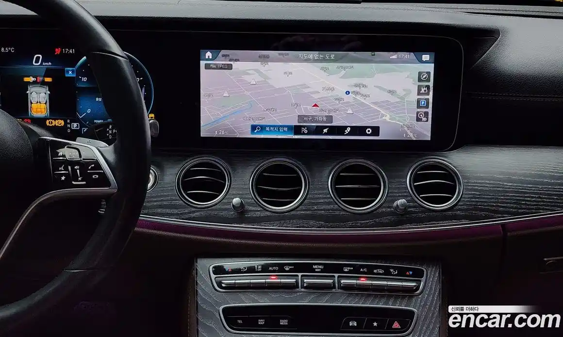 Mercedes-Benz E-Class 2023 2.0 Автомат в Москве № 229588, фото 15