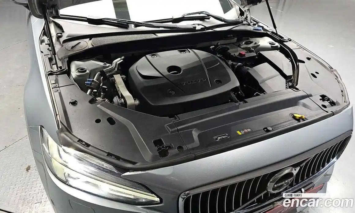 Volvo S90 2017 2.0 Автомат в Москве № 230634, фото 3