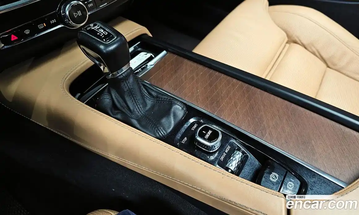 Volvo S90 2017 2.0 Автомат в Москве № 230634, фото 4