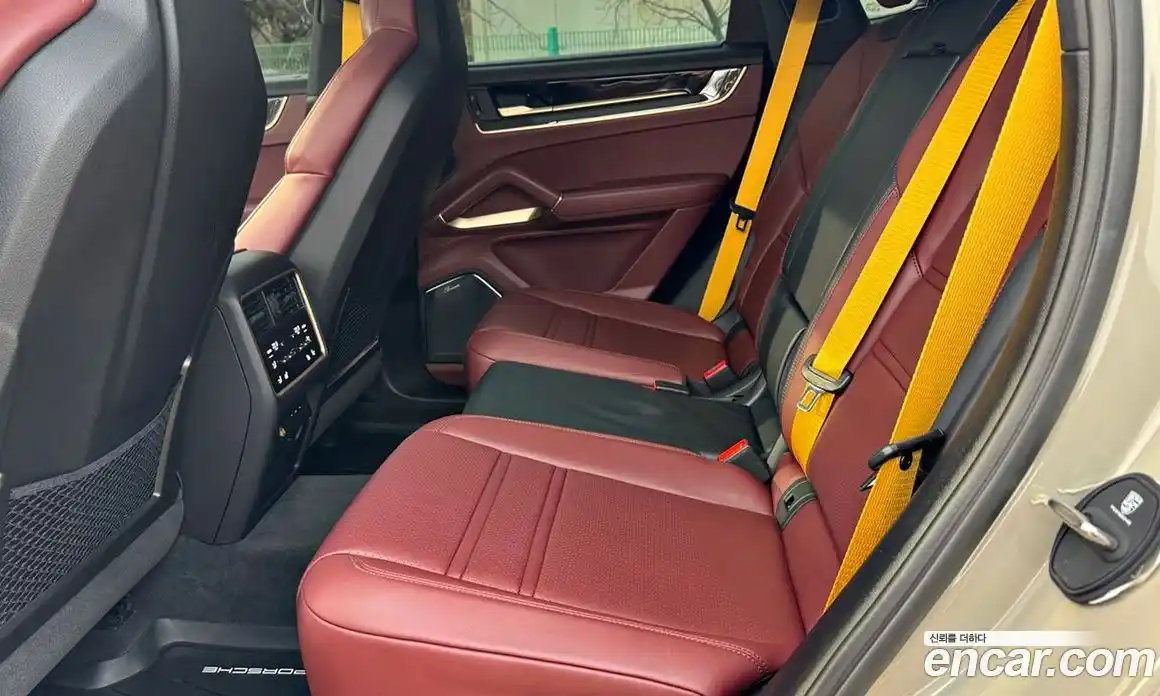 Porsche Cayenne 2024 3.0 Автомат в Москве № 231019, фото 14