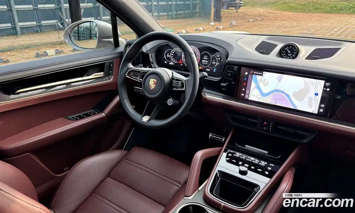 Porsche Cayenne 2024 3.0 Автомат в Москве № 231019, фото 10