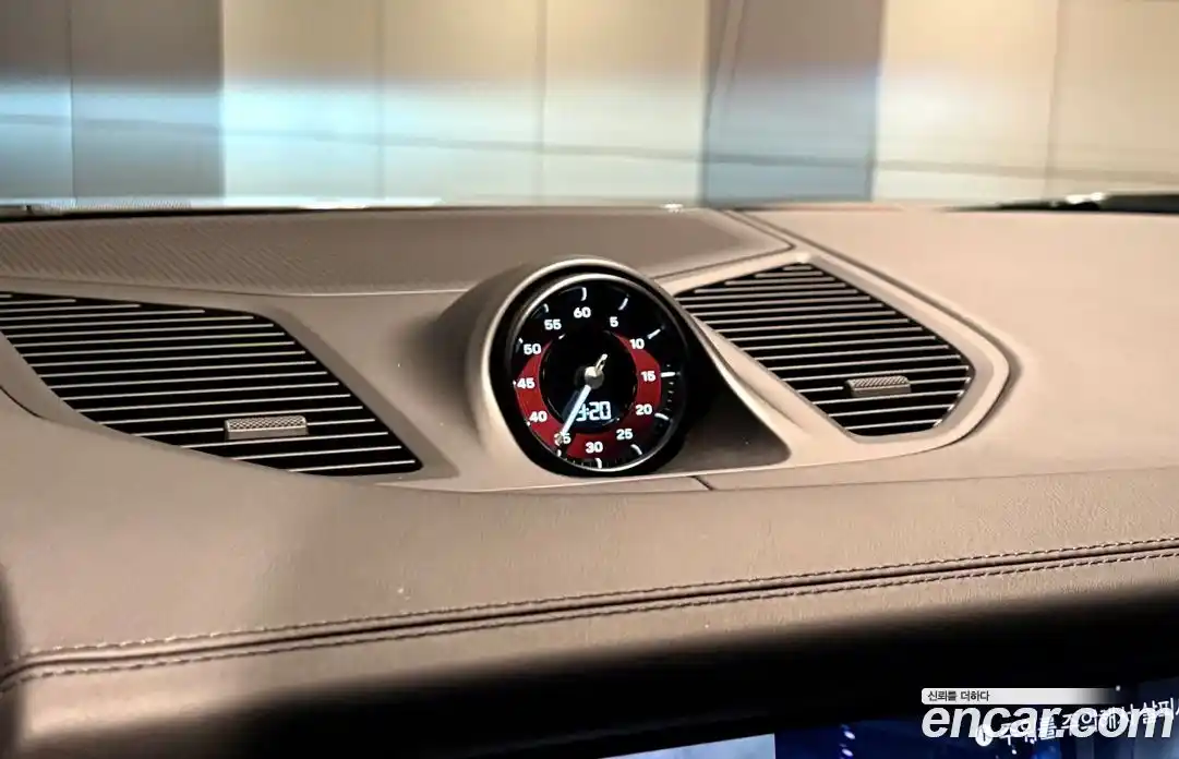 Porsche Cayenne 2024 3.0 Автомат в Москве № 231029, фото 15