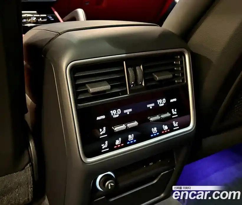 Porsche Cayenne 2024 3.0 Автомат в Москве № 231029, фото 18