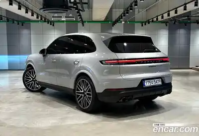 Porsche Cayenne 2024 3.0 Автомат в Москве № 231029, миниатюра 6
