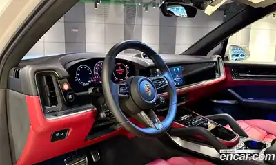 Porsche Cayenne 2024 3.0 Автомат в Москве № 231029, миниатюра 9