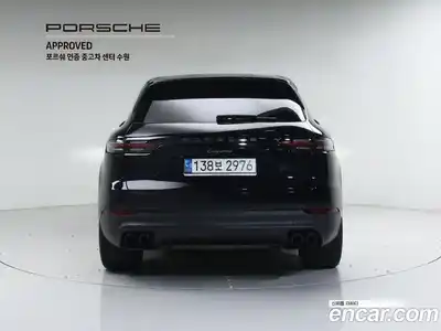 Porsche Cayenne 2022 3.0 Автомат в Москве № 231098, миниатюра 4
