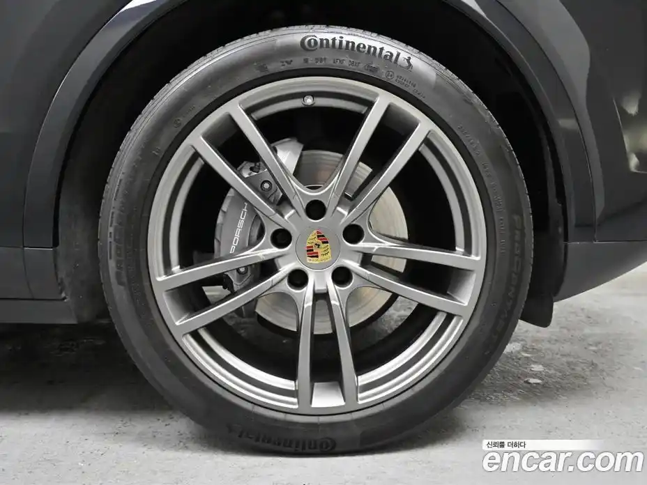 Porsche Cayenne 2022 3.0 Автомат в Москве № 231098, фото 5