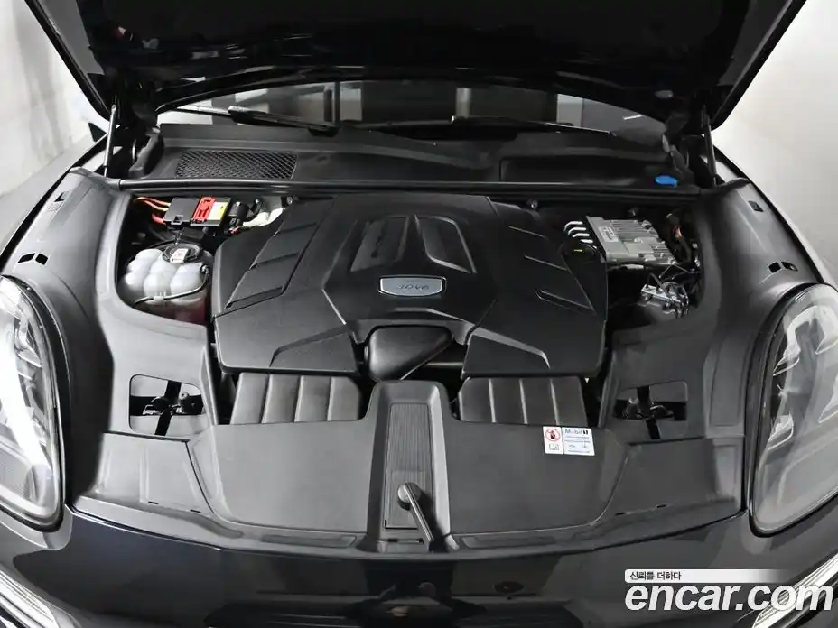 Porsche Cayenne 2022 3.0 Автомат в Москве № 231098, фото 6