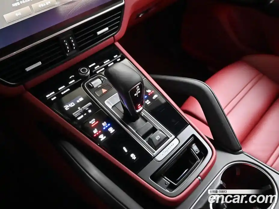 Porsche Cayenne 2022 3.0 Автомат в Москве № 231098, фото 9