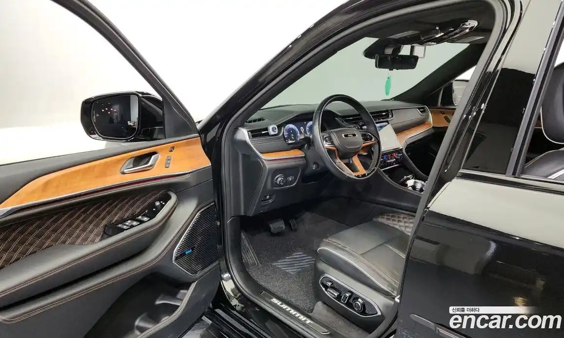 Jeep Cherokee 2021 3.6 Автомат в Москве № 232370, фото 16