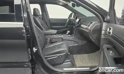 Jeep Cherokee 2019 3.6 Автомат в Москве № 232473, миниатюра 2