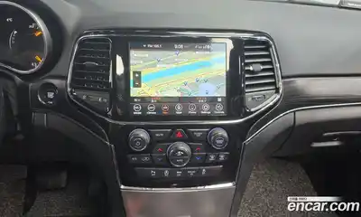 Jeep Cherokee 2019 3.6 Автомат в Москве № 232473, миниатюра 5