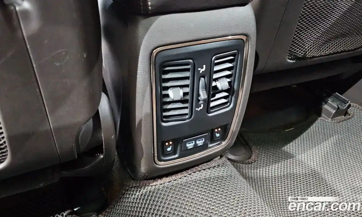 Jeep Cherokee 2018 3.0 Автомат в Москве № 232573, фото 17