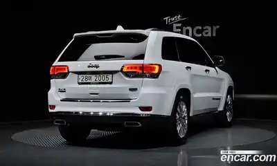 Jeep Cherokee 2018 3.0 Автомат в Москве № 232573, миниатюра 2