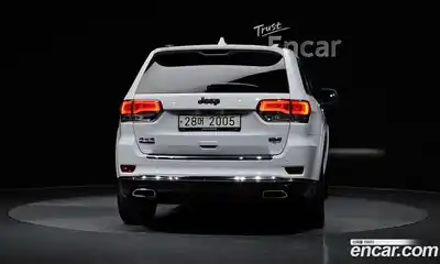 Jeep Cherokee 2018 3.0 Автомат в Москве № 232573, миниатюра 4