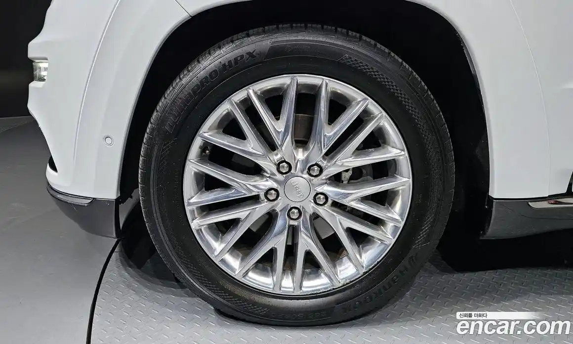 Jeep Cherokee 2018 3.0 Автомат в Москве № 232573, фото 5